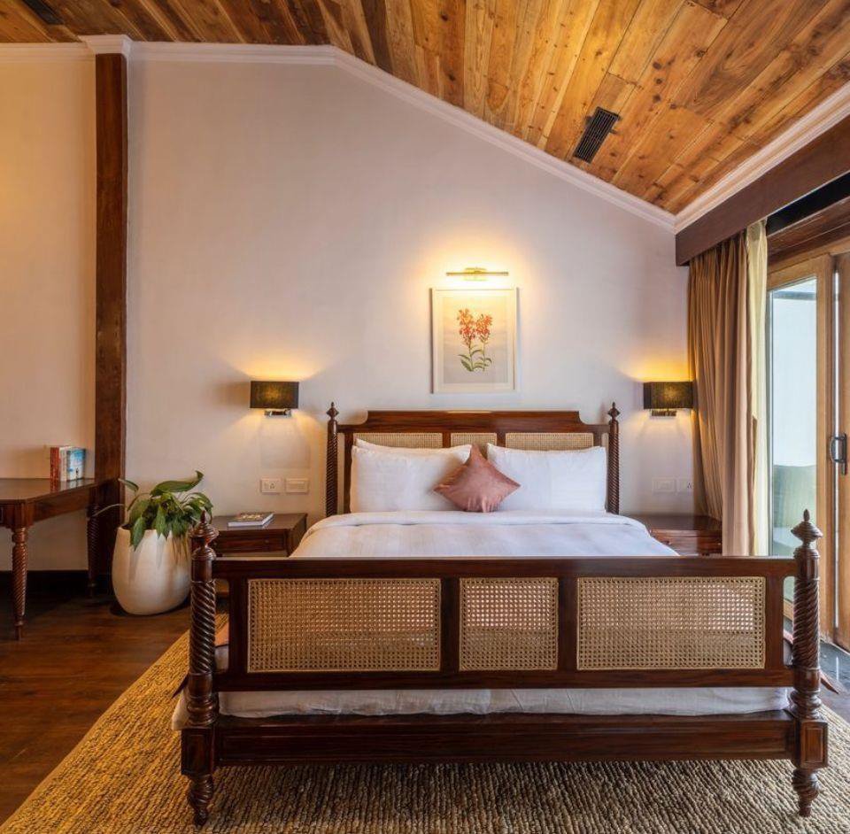 Site-specific art commissioned for a hotel interior — The Artemist, hospitality
